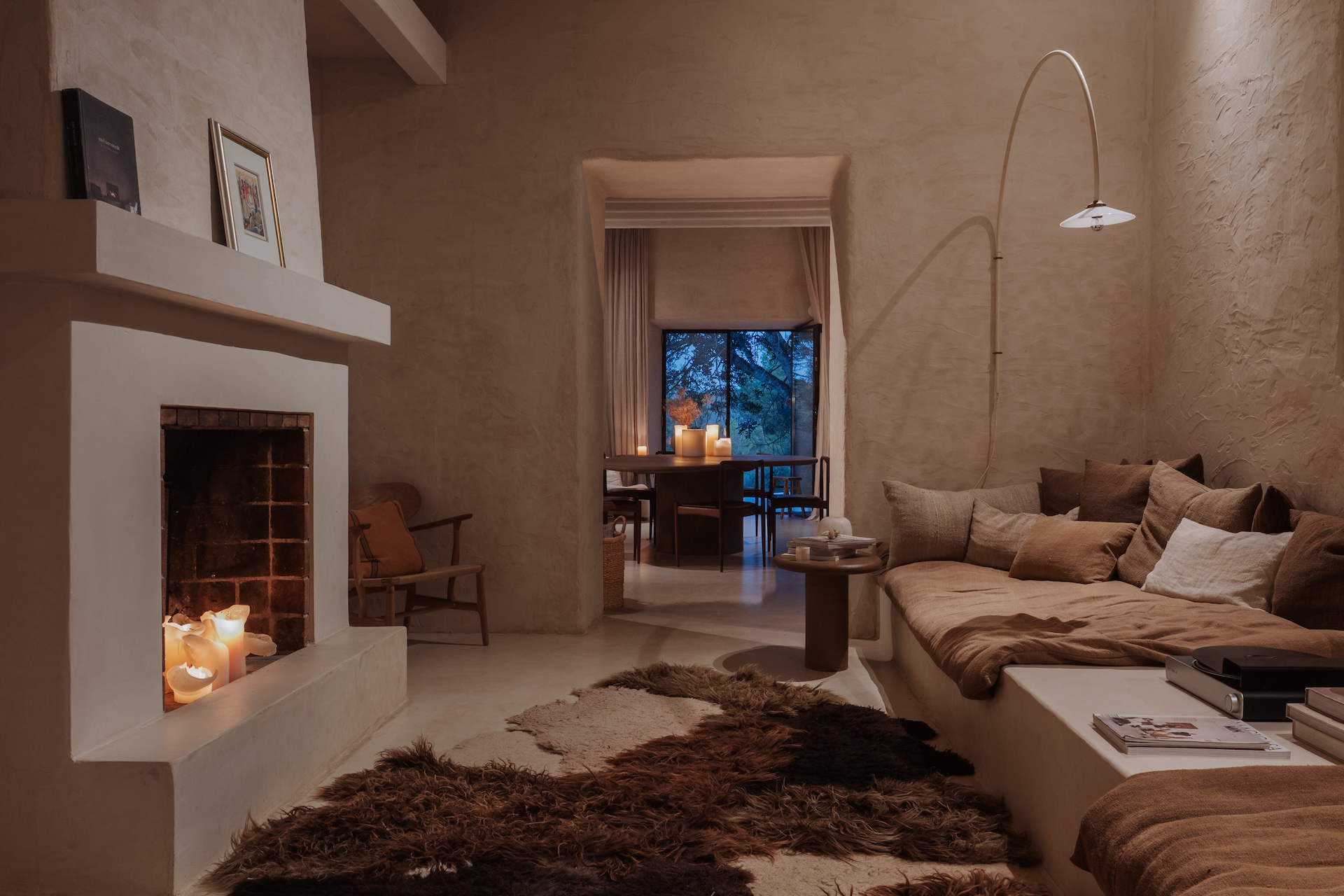 Resa estates ibiza villa Reno finca renovated te koop sale living night.jpg